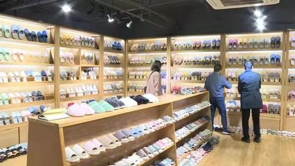 邀網(wǎng)紅、玩秒殺、請(qǐng)?jiān)姡‰p十一義烏電商打響日用家電零售突圍戰(zhàn)